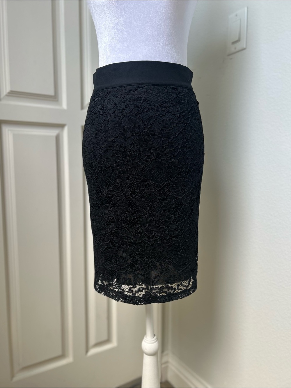 Bebe Made in Italy Black Lace Pencil Skirt Side Stripe Sporty Chic Size S